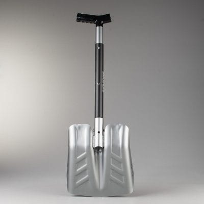 Sledstore skófla með sög